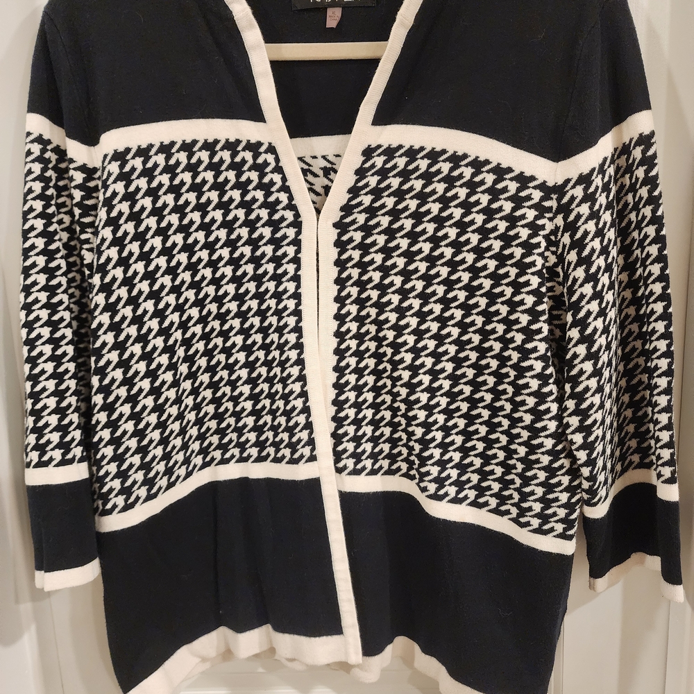 Kasper Black and White Houndstooth Cardigan Sweater